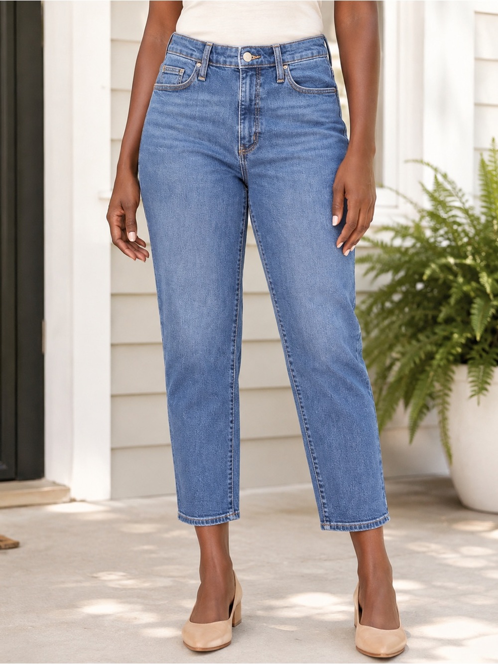 Universal Thread Straight Leg Jeans